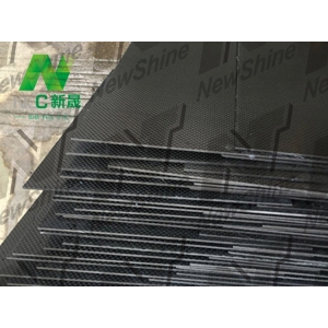 新晟廠(chǎng)家直銷(xiāo) 3K耐高溫碳纖維板碳復(fù)合型高強(qiáng)度板材 